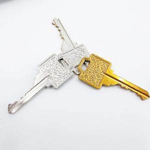 Llaves de oro y plata, llaves que cambian de color, accesorios de magia de cerca Kingmagic, fiestas, espectáculos de talento. - Product Image 3