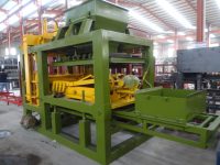 Machine de fabrication de briques automatique à haut rendement entièrement automatique pour blocs de béton, machine de fabrication de blocs automatique