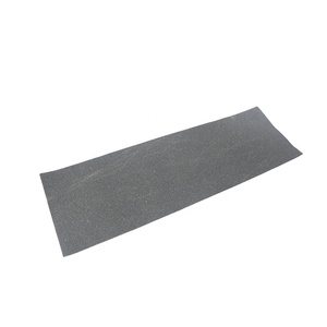 Rollo <span class=keywords><strong>de</strong></span> cinta <span class=keywords><strong>de</strong></span> agarre para <span class=keywords><strong>Skate</strong></span>, Logo personalizado, lija, a granel - Product Image 3