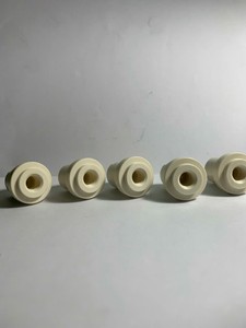 Componentes de Eje de Plástico PEEK Mecanizados por CNC Personalizados, Duraderos y Resistentes a Altas Temperaturas - Product Image 5