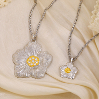 S925 Italienische Sterlingsilber Blumenförmige Gardenie-Halskette 18K Vergoldet Luxuriöser Minimalistischer Anhänger Klassischer Trend Schlüsselbeinkette