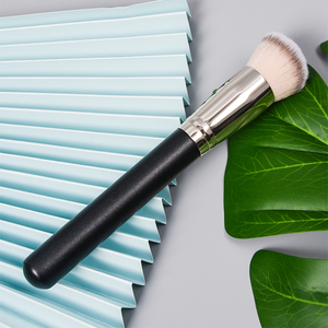 Custom Logo Angled <b>Foundation</b> Brush Soft Powder Polishing Makeup Brush for Beauty Salon Wholesale - Product Image 4