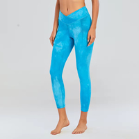 Shorts de yoga taille haute à compression élevée, dos en V, froncé pour un effet push-up, jambe large, extensible dans quatre directions, séchage rapide, écoresponsable, Spandex/Nylon