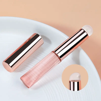 Pinceau à lèvres portable en silicone avec capuchon anti-poussière, design oblique souple Q-Elastic, pinceau estompeur pour rouge à lèvres et brillant à lèvres, manche en plastique pour doigt