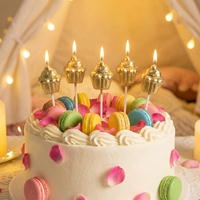 Bougie décorative en cire de paraffine dorée en forme de gâteau d'anniversaire, mignonne et artistique, faite à la main, avec mèche en coton, imprimée UV, sans gouttes, non parfumée, pour le Nouvel An chinois