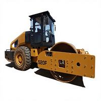 Compacteur routier 20 tonnes à tambour unique 520F avec pédale de commande
