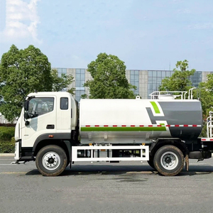 Camion-citerne Dongfeng 4x2 diesel, moteur 6-8L avec pompe pour pulvérisation d'eau, portée 8-12m - Product Image 2
