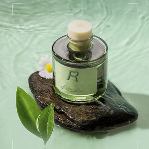 Relaxlinesポータブルフレグランスエッセンシャルオイルガラスリードディフューザープライベートラベルディフューザーボトル環境にやさしいリードディフューザー - Product Image 3