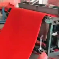 Équipement de production de tapis et de moquettes en PVC, machine à filer à usage domestique avec boîte de vitesses pour les industries des matériaux de construction