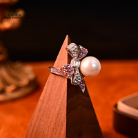 Bague Nœud Papillon en Cuivre Plaqué Or Blanc avec Strass Rose, Bijou Tendance pour Femme, Idéal Cadeau de Fête