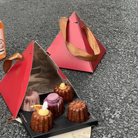 Boîte de traiteur pyramide écologique Bakely pour macarons, charcuterie, snacks et desserts à emporter