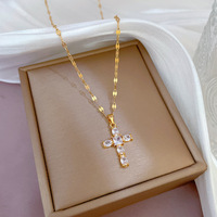 Collier Ras-du-Cou Tendance en Chaîne à Maillons d'Acier Inoxydable 316 avec Pendentif Croix en Zircone Cubique pour Femme