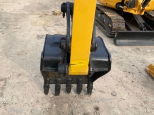 Caterpillar 303 Used Excavator 3Ton <b>Small</b>-sized Hydraulic Crawler Digger Original Japan Good Condition Low Hours Cheap 2024 - Product Image 4