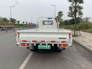 Nouveau camionnette chinoise KAMA X1 de haute qualité, simple cabine, diesel, 4x2, conduite à gauche, Euro 6, boîte de vitesses 5MT, 3 tonnes, camions électriques - Product Image 4