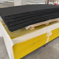 Nez de marche antidérapant en fibre de verre FRP pultrudé, sans UV, couleurs personnalisées, service de découpe OEM, usine de vente en gros