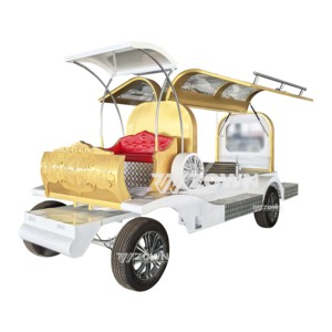 Carruage funéraire doré avec sellerie rouge et auvent blanc pour transport spécial - Product Image 1