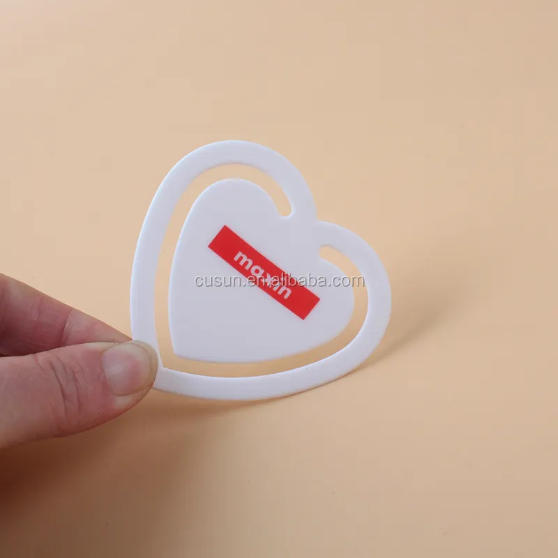 플라스틱 심장 모양의 종이 클립 로고 인쇄 사용자 정의 북마크