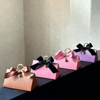 Boîte à bonbons de mariage en papier artistique Jiaxiang, motif triangulaire en relief, dégradé de couleurs, nouvelle collection, idéale pour l'hiver, logo personnalisé accepté