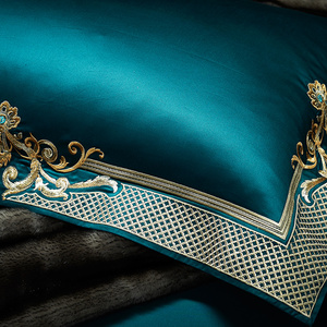 Oem Đỏ Vua Kích thước tấm Ga Trải Giường phẳng sang trọng vàng thêu Duvet bao gồm nhà dệt bộ đồ giường Bộ bán buôn - Product Image 4