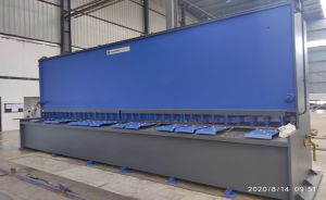 Machine de découpe de tôles d'acier de 4 mm d'épaisseur et de 1500 mm de longueur pour l'exportation - Product Image 4