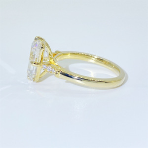 Vermeil 925 Sterling Zilver Emerald Cut Moissanite Ring D Kleur VVS 7*10mm Bruiloft Sieraden Vrouwen - Product Image 4