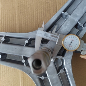 Oferta Especial: Pieza Original <span class=keywords><strong>Samsung</strong></span> DC97-14369G, Eje de Tambor con Brida para Lavadora de Carga Frontal, Trípode Araña XS-77012 - Product Image 6