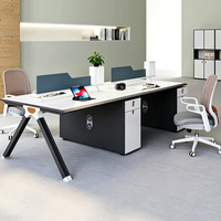 Set Scrivania e Sedia da Ufficio Moderno Modulare in Legno per 4/6 Persone, Arredamento Ecologico Bianco per Spazi di Lavoro Aziendali