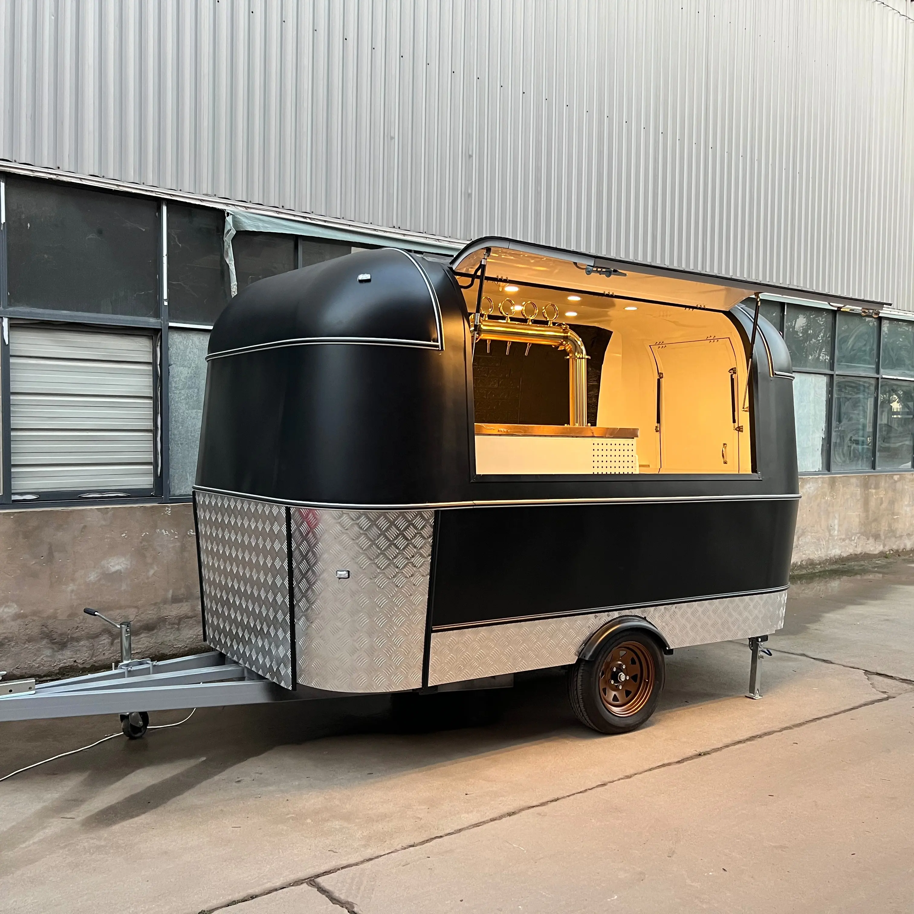 Rimorchio del carrello di vendita di cibo di strada con luce a LED approvato CE Mobile Vintage Food Truck Van support personalizzazione