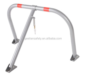 حاجز وقوف السيارات الجديد "M" على شكل فولاذ للسوق الإسبانية أقفال عجلة السيارة والمصابك - Product Image 1