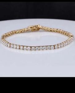 Elegante Brazalete de Tenis Chapado en Oro de 18K con Diamantes Moissanite VVS para Mujer al Mejor Precio - Product Image 2