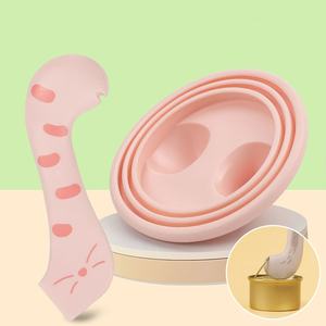 Ouvre-boîte multifonctionnel et pratique en silicone pour animaux de compagnie Ouvre-boîte et couvercle pour animaux de compagnie - Product Image 2