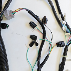 Araba Motoru Kablo Demeti Konnektörü Kalaylı Bakır Özlü PTFE Naylon Alev Geciktirici IP66 CE Otomotiv Elektrik Parçaları için - Product Image 6