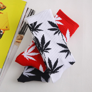 Cheap High Quality Maple Leaf Unisex <strong>Socks</strong> Funky Cotton Crew Calcetines Fashion Colorful Weed Long <strong>Socks</strong> - Product Image 4