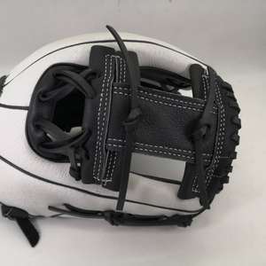 Gants <span class=keywords><strong>de</strong></span> <span class=keywords><strong>baseball</strong></span> professionnels en cuir <span class=keywords><strong>de</strong></span> porc véritable <span class=keywords><strong>de</strong></span> <span class=keywords><strong>11</strong></span>,5 <span class=keywords><strong>pouces</strong></span>, logo brodé <span class=keywords><strong>de</strong></span> haute qualité, couleur blanc et noir - Product Image 6