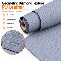 Cuir synthétique PU à motif géométrique triangulaire dense personnalisé pour emballage, étiquettes en cuir et boîtes cadeaux