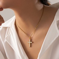 Collier minimaliste avec petit pendentif croix en acier inoxydable et zircon, chaîne à maillons en O, bijou classique pour femme, accessoire de tous les jours TGXL14690