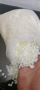 Vente en gros de bougies en cire de soja 100% naturelle de haute qualité faites à la main pour décoration de vacances particules de cire de soja colorées - Product Image 6