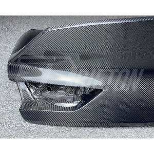 Envío Rápido FedEx |   Tapa de Maletero Trasero de Fibra de Carbono Estilo HighKick para Infiniti Q60, Tejido Twill 3K, Acabado Brillante con Protección UV - Product Image 2