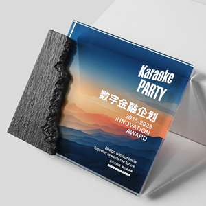 उपलब्धियों को मान्यता देने के लिए कस्टम उत्कीर्ण पर्यावरण के अनुकूल क्रिस्टल त्रिकोण कदम ट्रॉफी पुरस्कार - Product Image 3