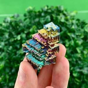 Vente en gros <span class=keywords><strong>de</strong></span> minerai <span class=keywords><strong>de</strong></span> <span class=keywords><strong>bismuth</strong></span> arc-en-ciel naturel en vrac <span class=keywords><strong>cristal</strong></span> <span class=keywords><strong>de</strong></span> minerai métallique <span class=keywords><strong>cristal</strong></span> <span class=keywords><strong>de</strong></span> <span class=keywords><strong>bismuth</strong></span> - Product Image 2