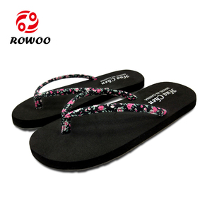 Chanclas de lujo para niños, cómodas y suaves, de colores, para interior y exterior, venta al por mayor - Product Image 4