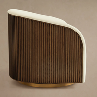 Fauteuil d'appoint pivotant moderne en tissu bouclé crème avec base sur piétement à lattes en bois, personnalisable, vente en gros