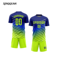 Conjuntos de Camisetas de Fútbol Personalizadas al por Mayor, Manga Corta, Pantalones Cortos, Uniformes de Fútbol Negros Cómodos 100% Poliéster para Adultos, con Logotipo