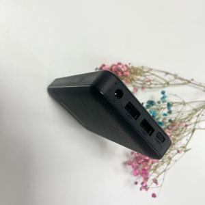 شاحن بنك طاقة 60 واط من النوع C mah مع QC3.0 شحن سريع لطابعة محمولة لسخان الكمبيوتر المحمول <span class=keywords><strong>Macbook</strong></span> - Product Image 3