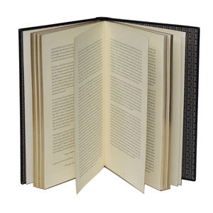 Cubierta de Libro de Cuentos Personalizada de Tapa Dura, Cubierta de Cuero de Alta Calidad en Oferta, Impresión de Libros de Novela - Product Image 5
