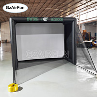 Cage de simulateur de golf gonflable portable avec écran de projection et filet |   Structure d'entraînement de golf à installation rapide pour la maison et les événements