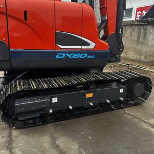 Mini-excavatrice sur chenilles d'occasion Doosan DX60-9C 6 tonnes à économie d'énergie, moteur Yanmar, boîte de vitesses PLC, pompe, roulement, certifiée EPA CE, en stock, en promotion - Product Image 3