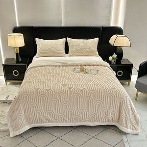 Coperta in pile jacquard in poliestere, elegante e creativa, bestseller, morbida, confortevole, traspirante e calda per l'inverno - Product Image 3