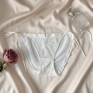Braguitas de malla blancas con bordado floral estilo francés, con tiras laterales ajustables, transparentes, suaves, sexys para mujer, OEM ODM - Product Image 3