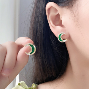 Boucles d'oreilles clous en alliage léger de style O-Korean, luxe, effet goutte d'huile, bijoux de célébrité, vente en gros - Product Image 2